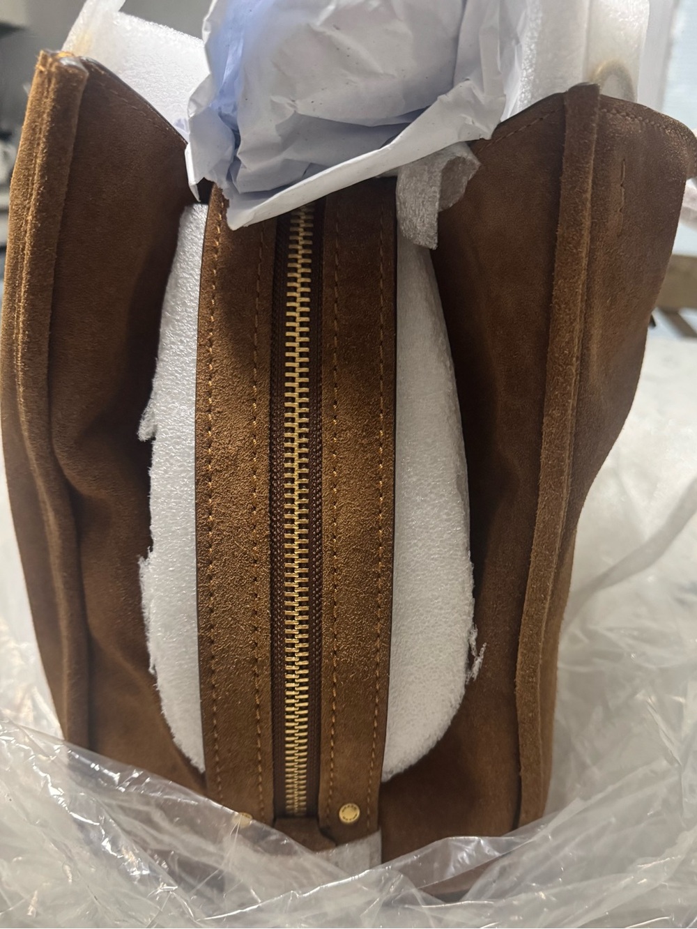 Coach Warm Brown Suede Rouge 40 with Gold Hardware NWT - Picture 8 of 10